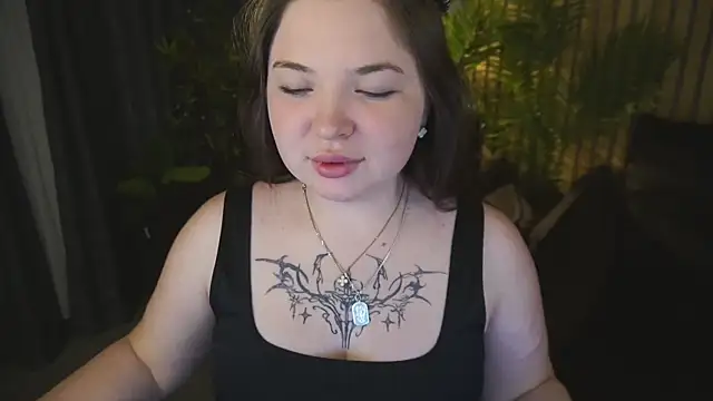 RosieMoons online show from 11-24-25, 08:19