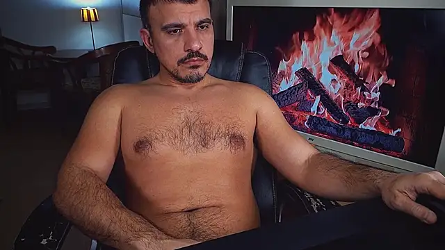 Snapshot of officeman7 chatting on 01-25-25, 06:13 officeman7 online show from 01-25-25, 06:13