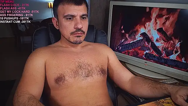 Snapshot of officeman7 chatting on 03-04-25, 08:16 officeman7 online show from 03-04-25, 08:16