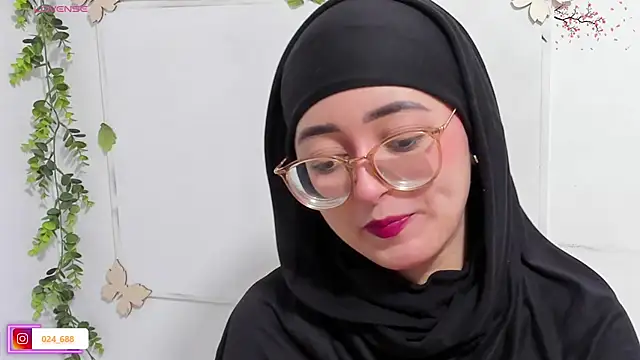 Snapshot of aysel_elid chatting on 10-01-25, 09:43 aysel elid online show from 10-01-25, 09:43