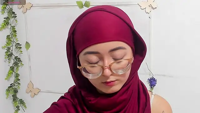Snapshot of aysel_elid chatting on 10-26-25, 02:28 aysel elid online show from 10-26-25, 02:28