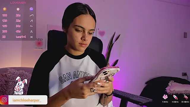 ChloeHarper  online show from 02-15-25, 12:54