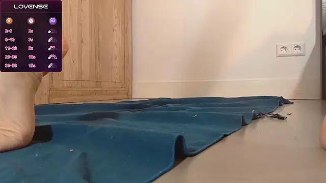 Snapshot of sorairosky chatting on 09-10-25, 10:48 sorairosky online show from 09-10-25, 10:48