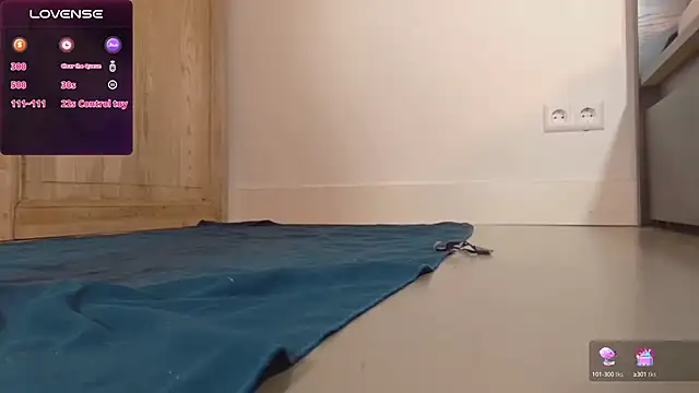 Snapshot of sorairosky chatting on 09-12-25, 01:22 sorairosky online show from 09-12-25, 01:22