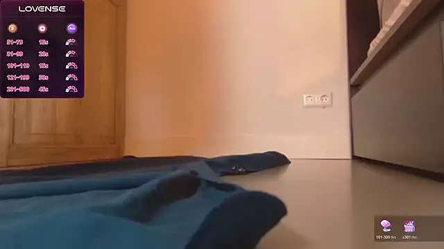 Snapshot of sorairosky chatting on 12-03-25, 12:36 sorairosky online show from 12-03-25, 12:36