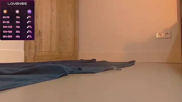 Snapshot of sorairosky chatting on 03-04-26, 06:08 sorairosky online show from 03-04-26, 06:08