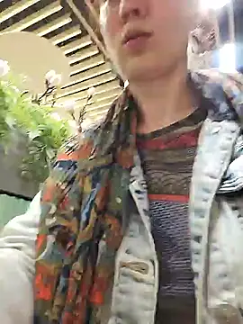 Exhibitionsplit online show from 05-18-26, 02:01