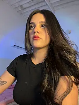 Snapshot of violet-333 chatting on 11-14-25, 08:07 violet-333 online show from 11-14-25, 08:07