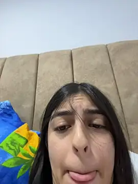 Snapshot of cristel_17 chatting on 06-23-26, 11:47 cristel 17 online show from 06-23-26, 11:47