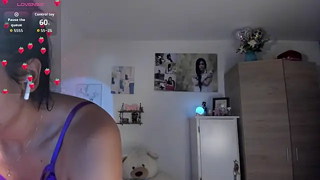 VeronikaOlsen online show from 09-22-25, 12:29