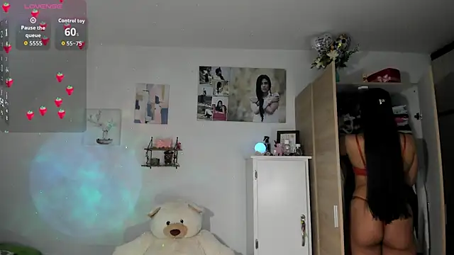 VeronikaOlsen online show from 09-28-25, 04:45