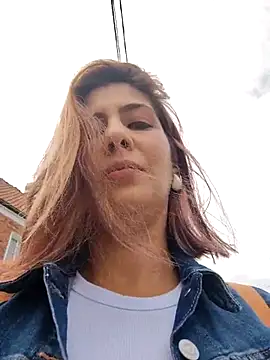 scarlett moore online show from 10-17-25, 02:19