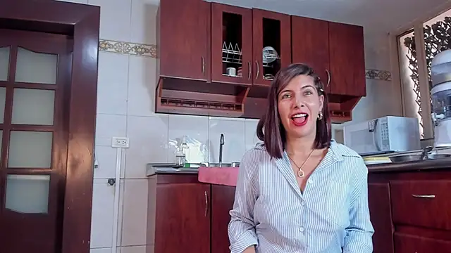 scarlett moore online show from 11-10-25, 02:38