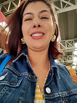 scarlett moore online show from 11-17-25, 02:23