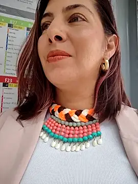 scarlett moore online show from 11-20-25, 04:40