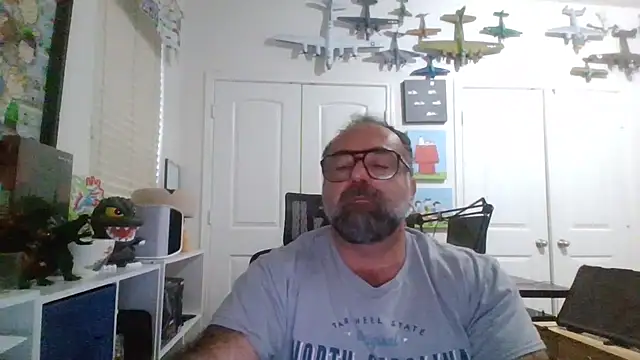 Snapshot of chainjulious chatting on 11-21-25, 03:00 chainjulious online show from 11-21-25, 03:00