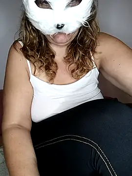 docelima online show from 10-13-25, 09:09