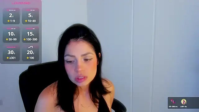 dominique21  online show from 03-12-26, 06:52