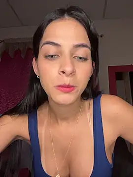 Snapshot of violetta-brown1 chatting on 12-02-25, 02:28 violetta-brown1 online show from 12-02-25, 02:28