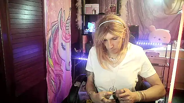 Ombeline1 online show from 03-22-25, 12:25