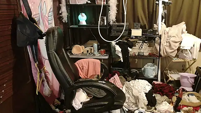 Ombeline1 online show from 11-12-25, 06:41