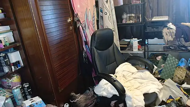 Ombeline1 online show from 04-25-26, 10:18