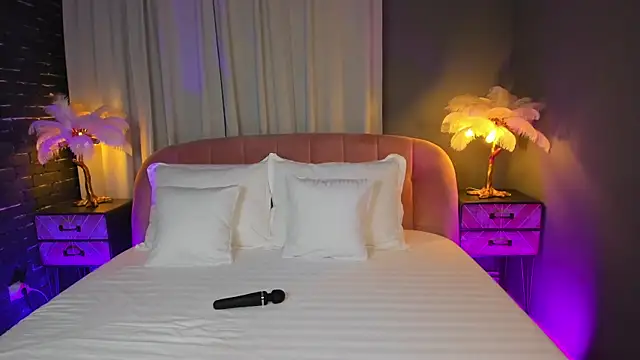 AmedeeaBanks online show from 09-11-25, 07:25