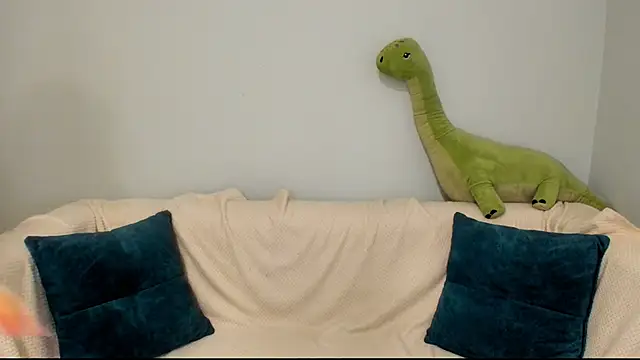 Snapshot of MilliStrii chatting on 05-19-26, 01:33 MilliStrii online show from 05-19-26, 01:33