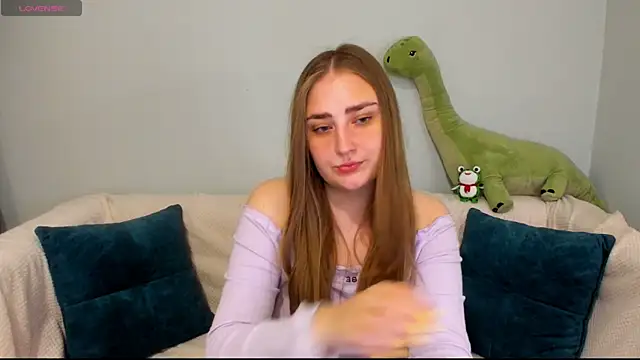 Snapshot of MilliStrii chatting on 06-05-26, 01:56 MilliStrii online show from 06-05-26, 01:56