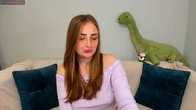 Snapshot of MilliStrii chatting on 06-10-26, 02:23 MilliStrii online show from 06-10-26, 02:23