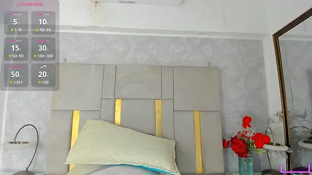 Camilaa Sanchez  online show from 07-10-26, 12:41