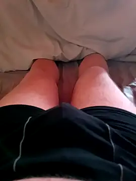 Snapshot of Giaky98 chatting on 03-10-26, 11:26 Giaky98 online show from 03-10-26, 11:26