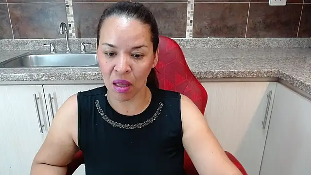 Lizeth Bels online show from 10-18-25, 10:10