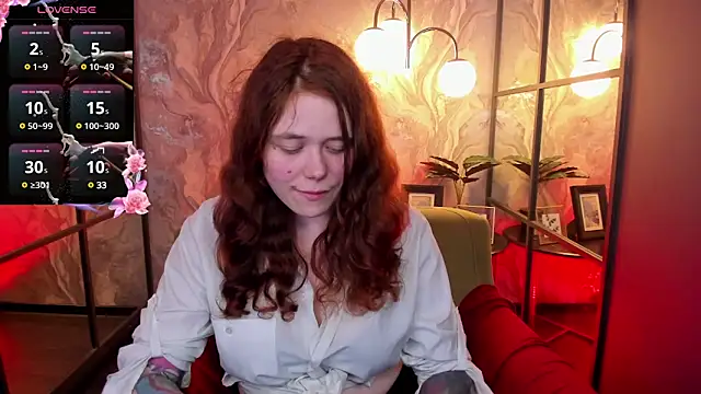Snapshot of SophiePure chatting on 03-06-25, 09:31 SophiePure online show from 03-06-25, 09:31
