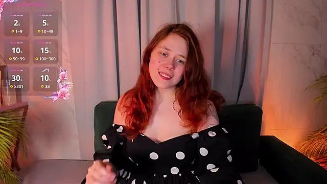 Snapshot of SophiePure chatting on 03-17-25, 08:40 SophiePure online show from 03-17-25, 08:40