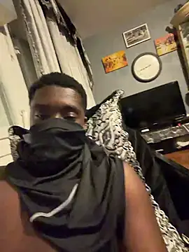 Snapshot of elninoblacko chatting on 06-16-26, 12:46 elninoblacko online show from 06-16-26, 12:46