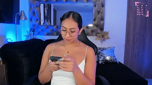 AmelyaMann online show from 01-14-26, 02:01