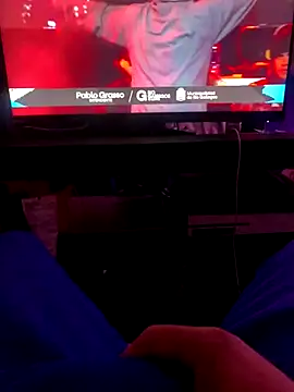 Snapshot of Ghotsniper666 chatting on 09-21-25, 02:13 Ghotsniper666 online show from 09-21-25, 02:13