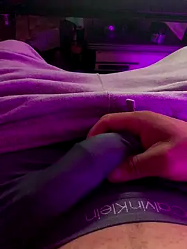 Ghotsniper666 online show from 10-20-25, 04:13