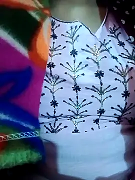 Snapshot of Mangla_Bhabhi chatting on 01-05-25, 03:45 Mangla Bhabhi online show from 01-05-25, 03:45