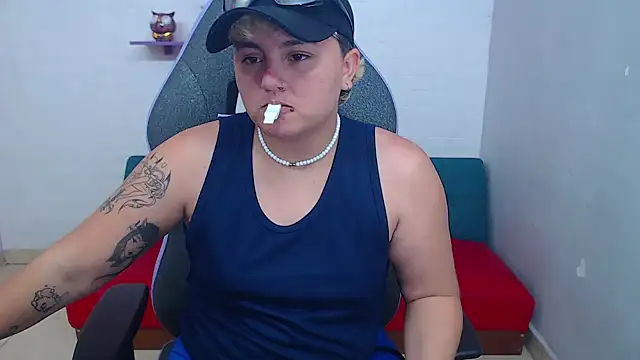 isabeautyx19 online show from 02-05-25, 05:20