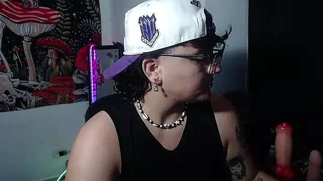 isabeautyx19 online show from 06-26-26, 12:59