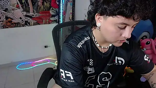 isabeautyx19 online show from 07-05-26, 04:25