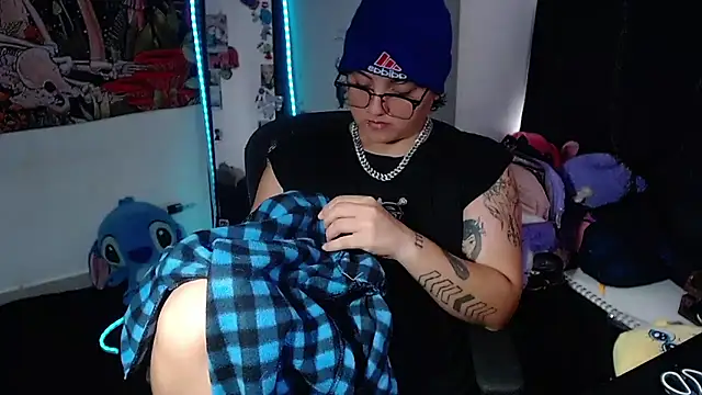 isabeautyx19 online show from 07-24-26, 03:54