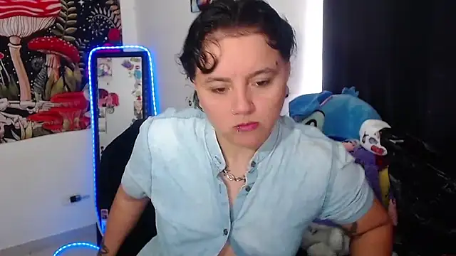 isabeautyx19 online show from 07-26-26, 08:05