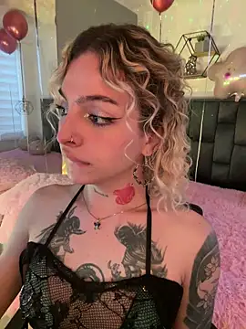 Snapshot of Bonnie_vega chatting on 02-06-26, 08:23 Bonnie vega online show from 02-06-26, 08:23