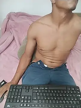 Snapshot of Piroca_doce18 chatting on 03-17-26, 03:15 Piroca doce18 online show from 03-17-26, 03:15