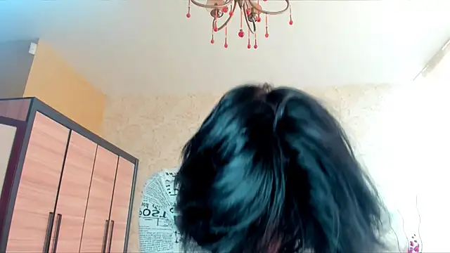Snapshot of JulisSweet chatting on 02-08-25, 11:01 JulisSweet online show from 02-08-25, 11:01