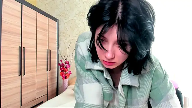 Snapshot of JulisSweet chatting on 02-27-25, 10:26 JulisSweet online show from 02-27-25, 10:26