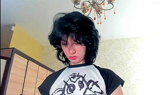 Snapshot of JulisSweet chatting on 03-15-25, 07:53 JulisSweet online show from 03-15-25, 07:53